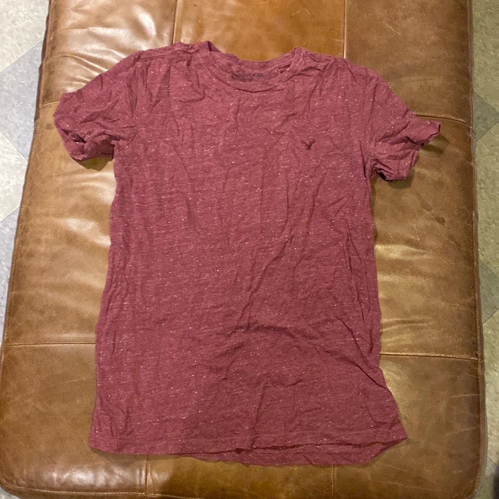 American Eagle T shirt